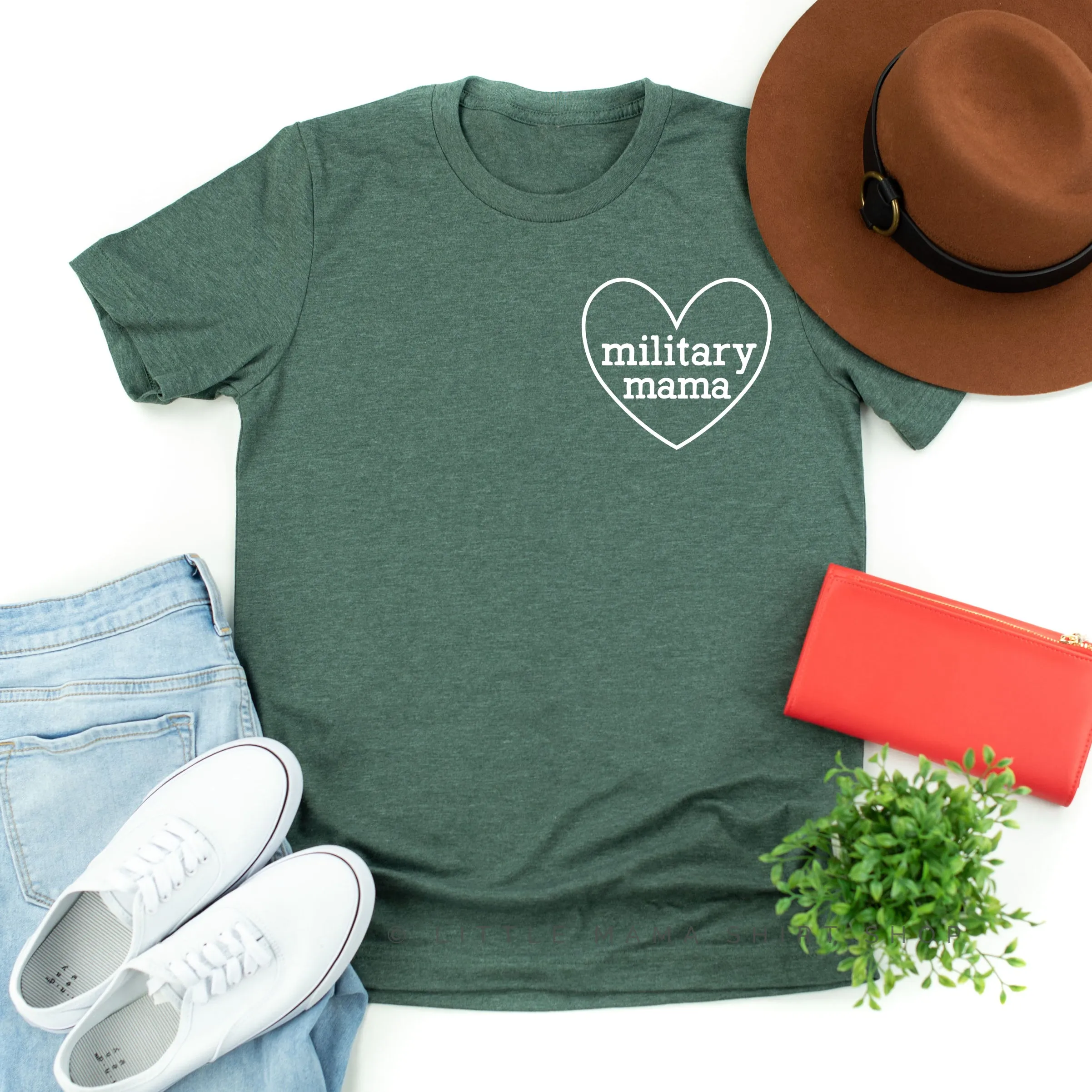 Military Mama ♥ - Unisex Tee